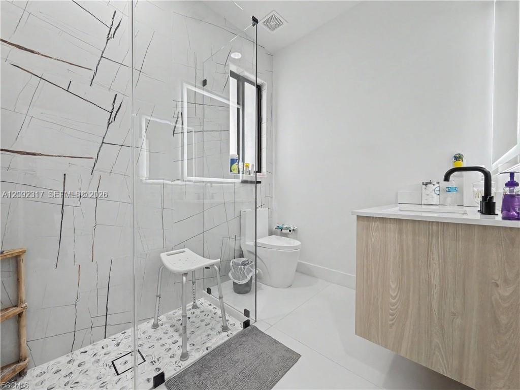 402 Thompson Avenue Property Photo 20
