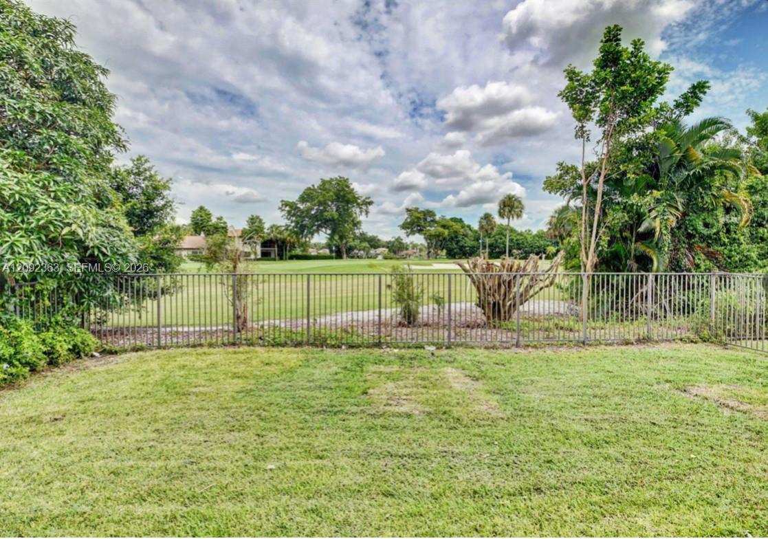 8291 Hampton Wood Drive 8291 Property Photo 12