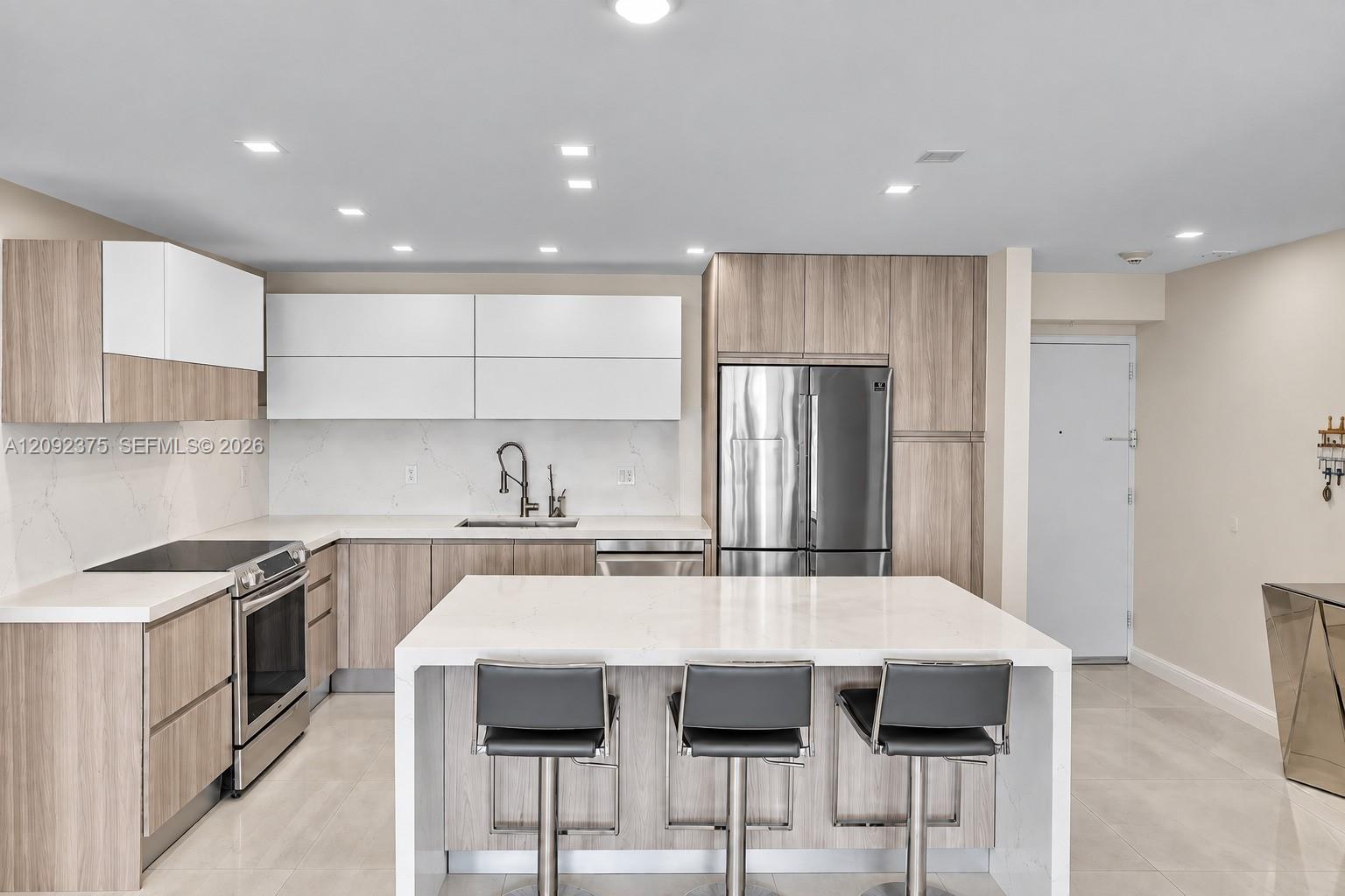 19390 Collins Avenue 421 Property Photo 1