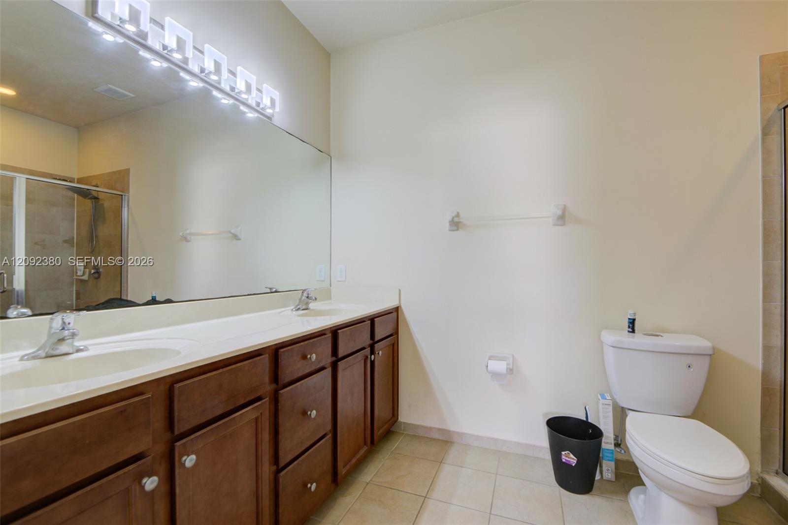 3316 W 91st Terrace Property Photo 24