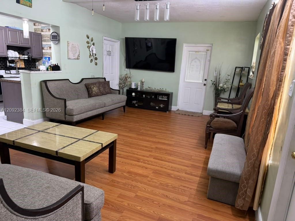 A12092384 Property Photo 5