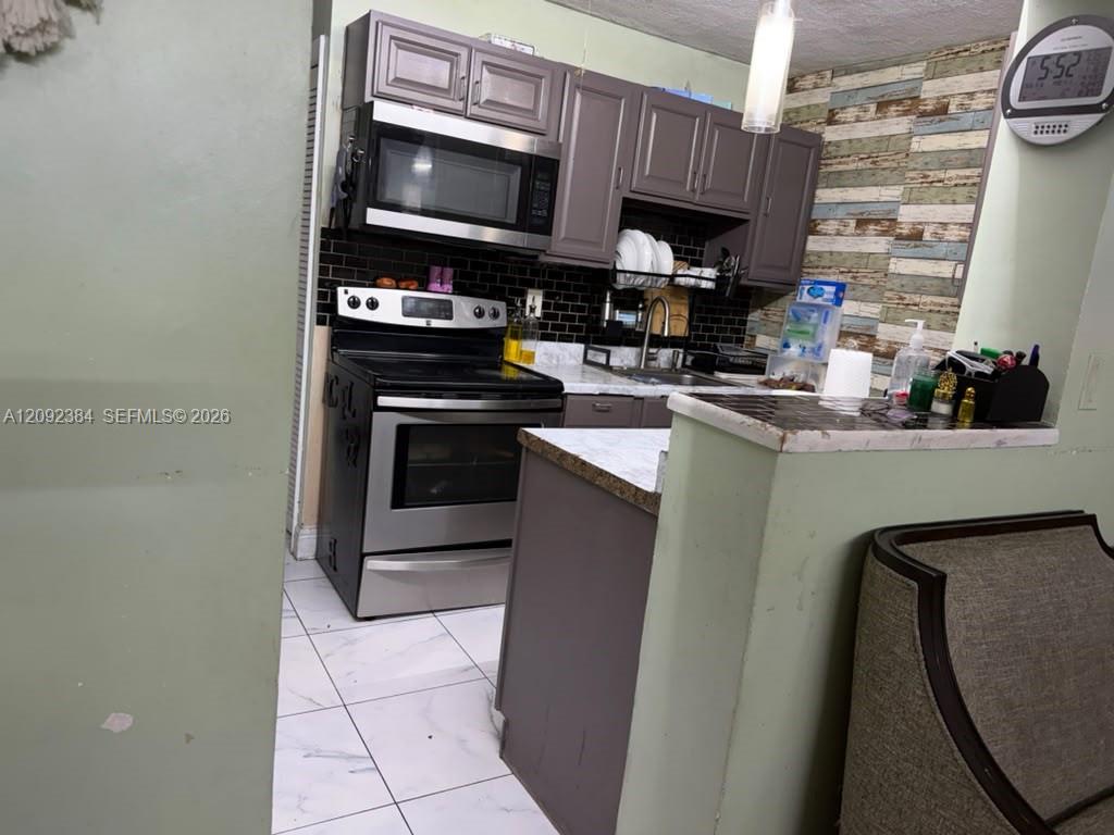 A12092384 Property Photo 9