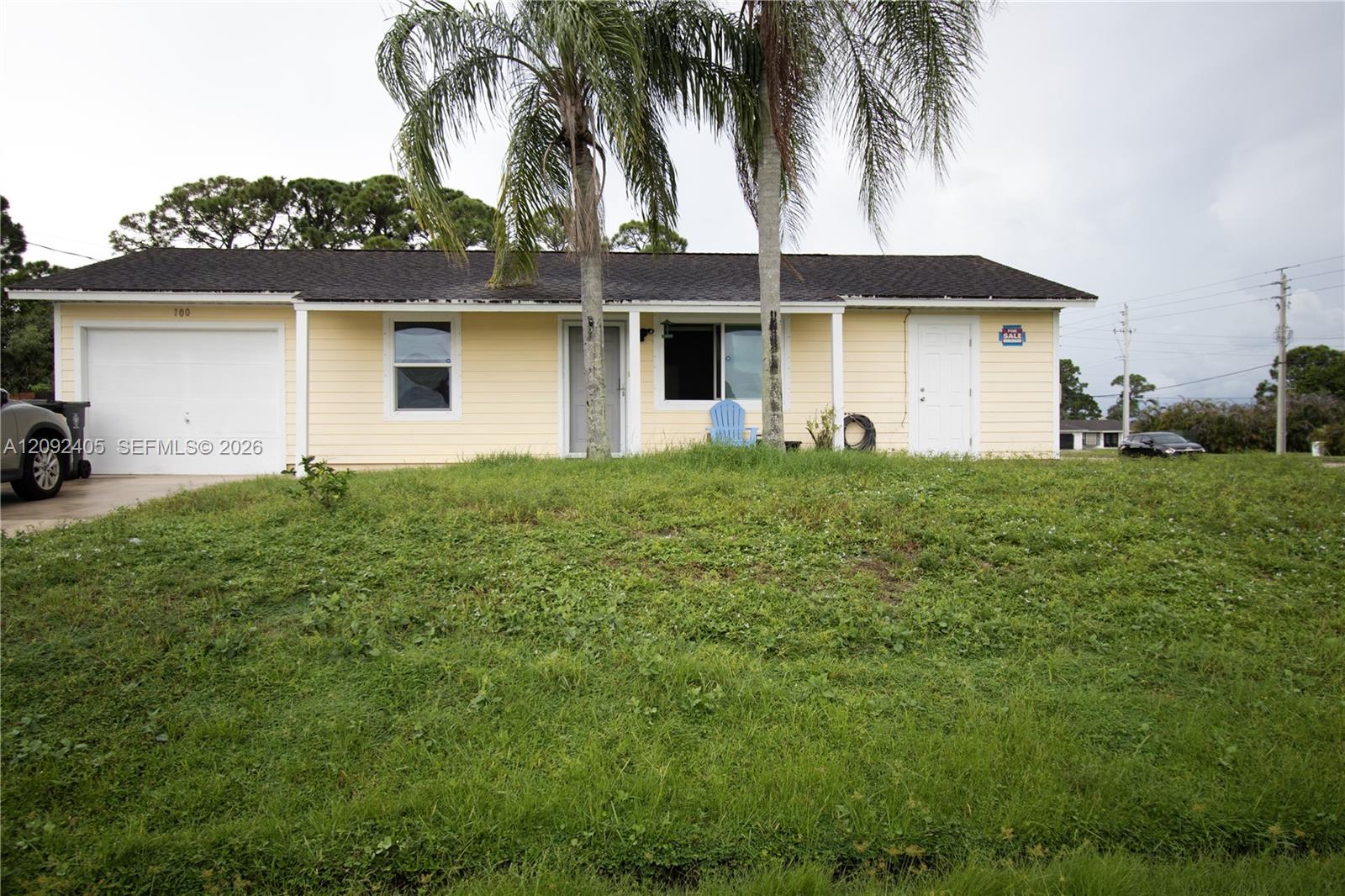 100 Se Eyerly Avenue Property Photo 1