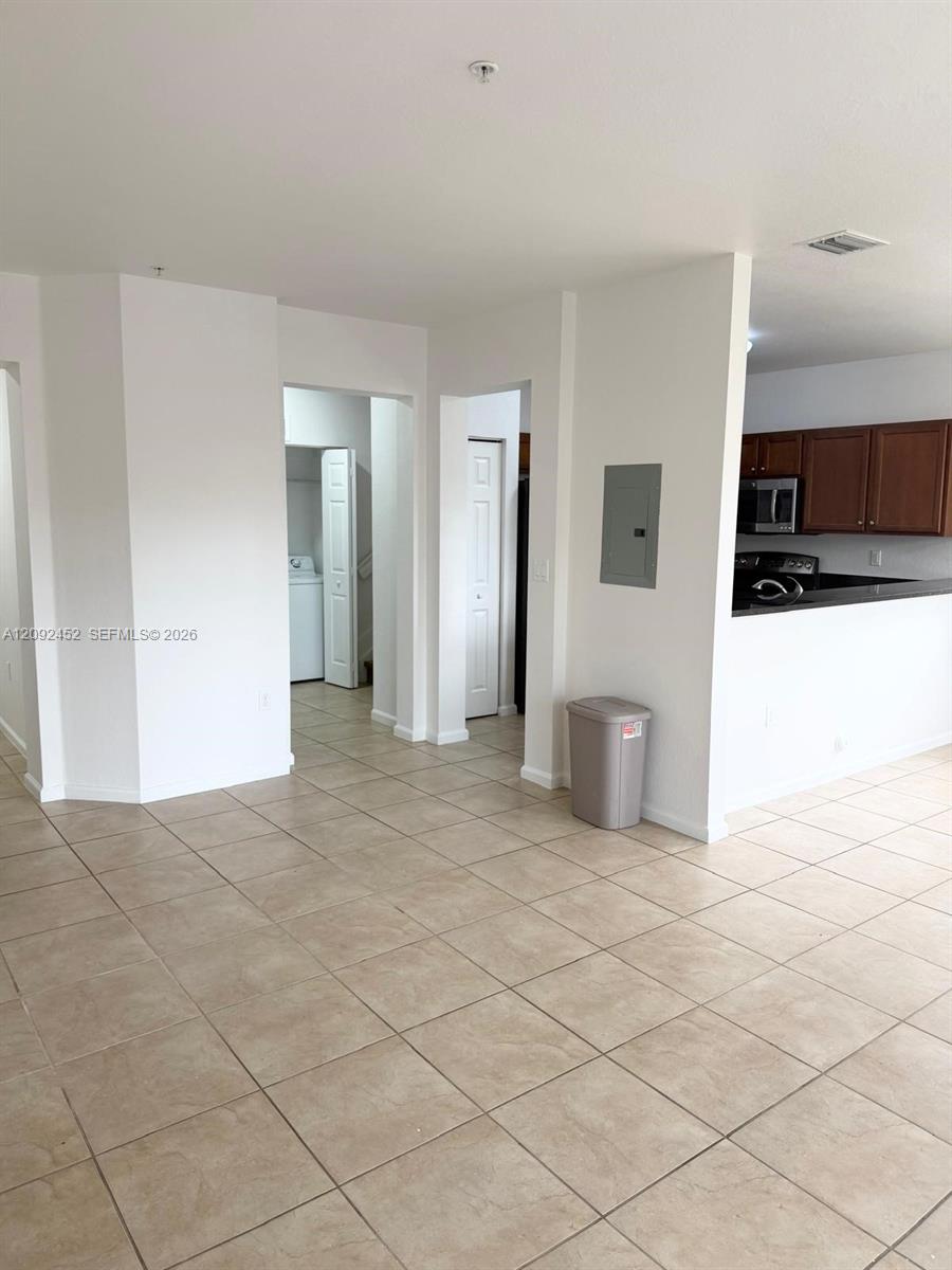 8620 Nw 97th Avenue 215 Property Photo 7