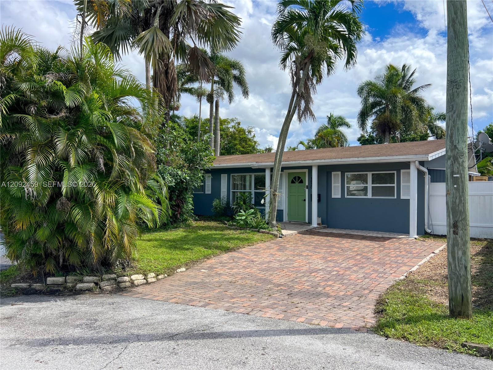 1830 NW 32nd Court