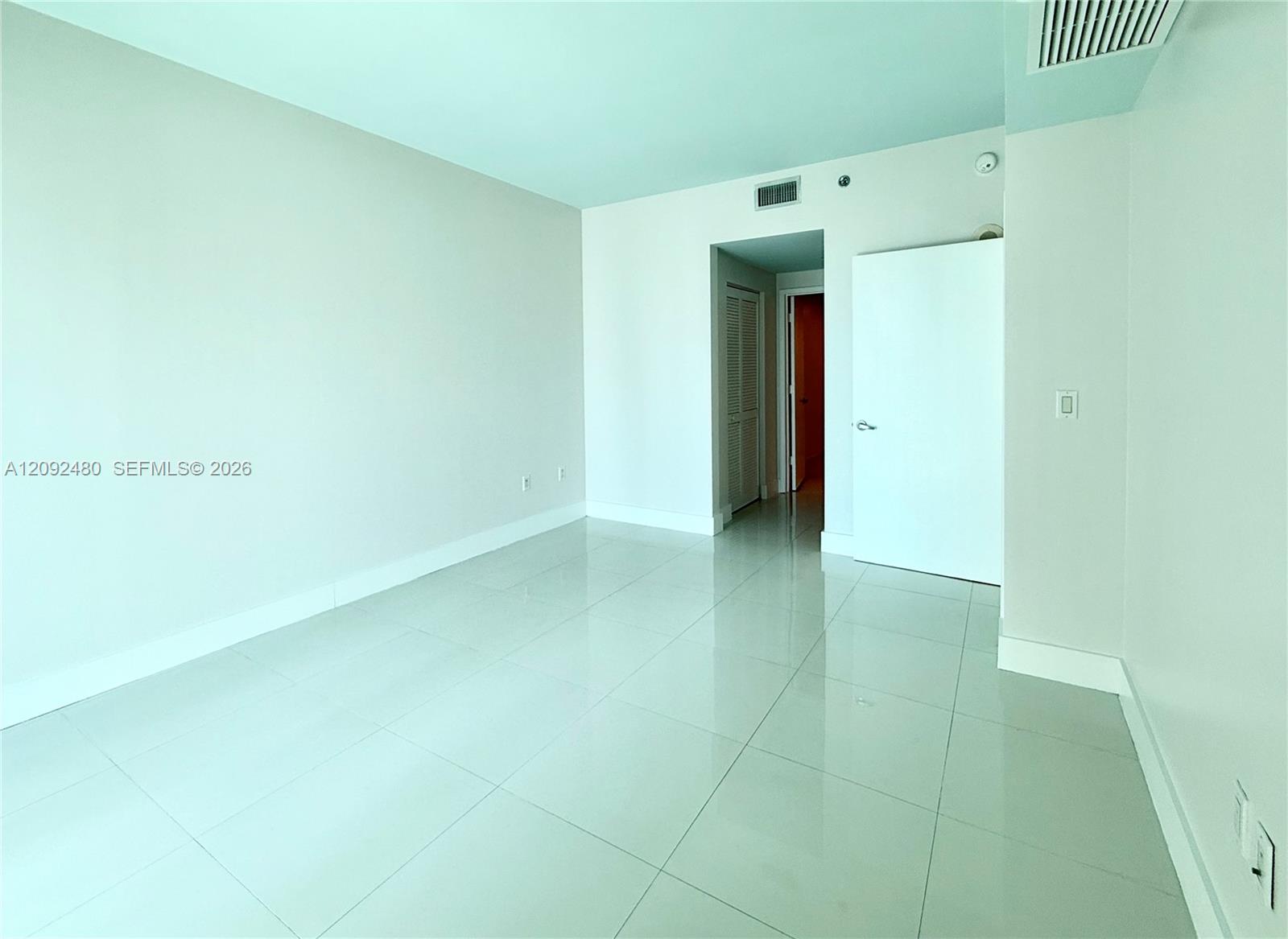 A12092480 Property Photo 7