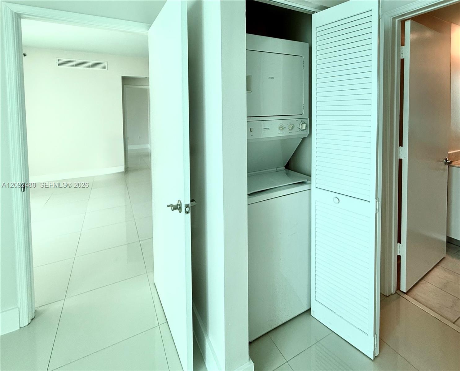 A12092480 Property Photo 12