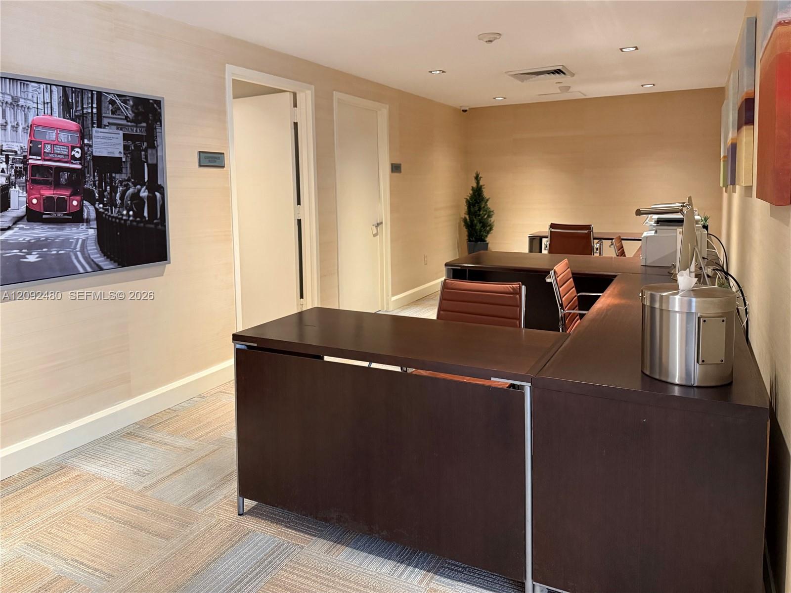 A12092480 Property Photo 26