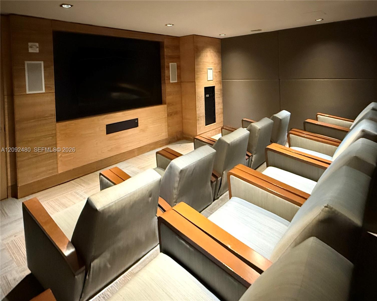 A12092480 Property Photo 32