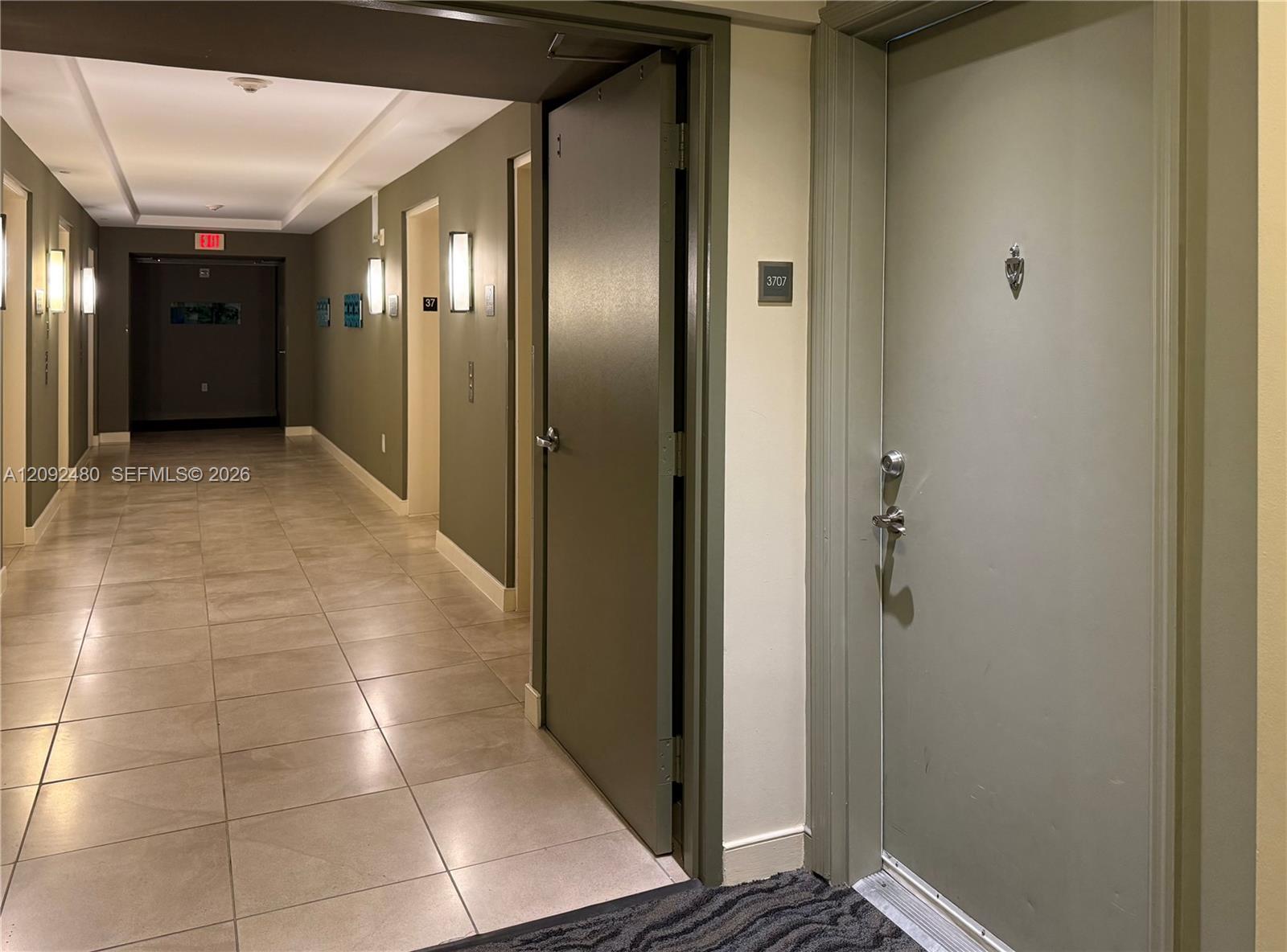 A12092480 Property Photo 33