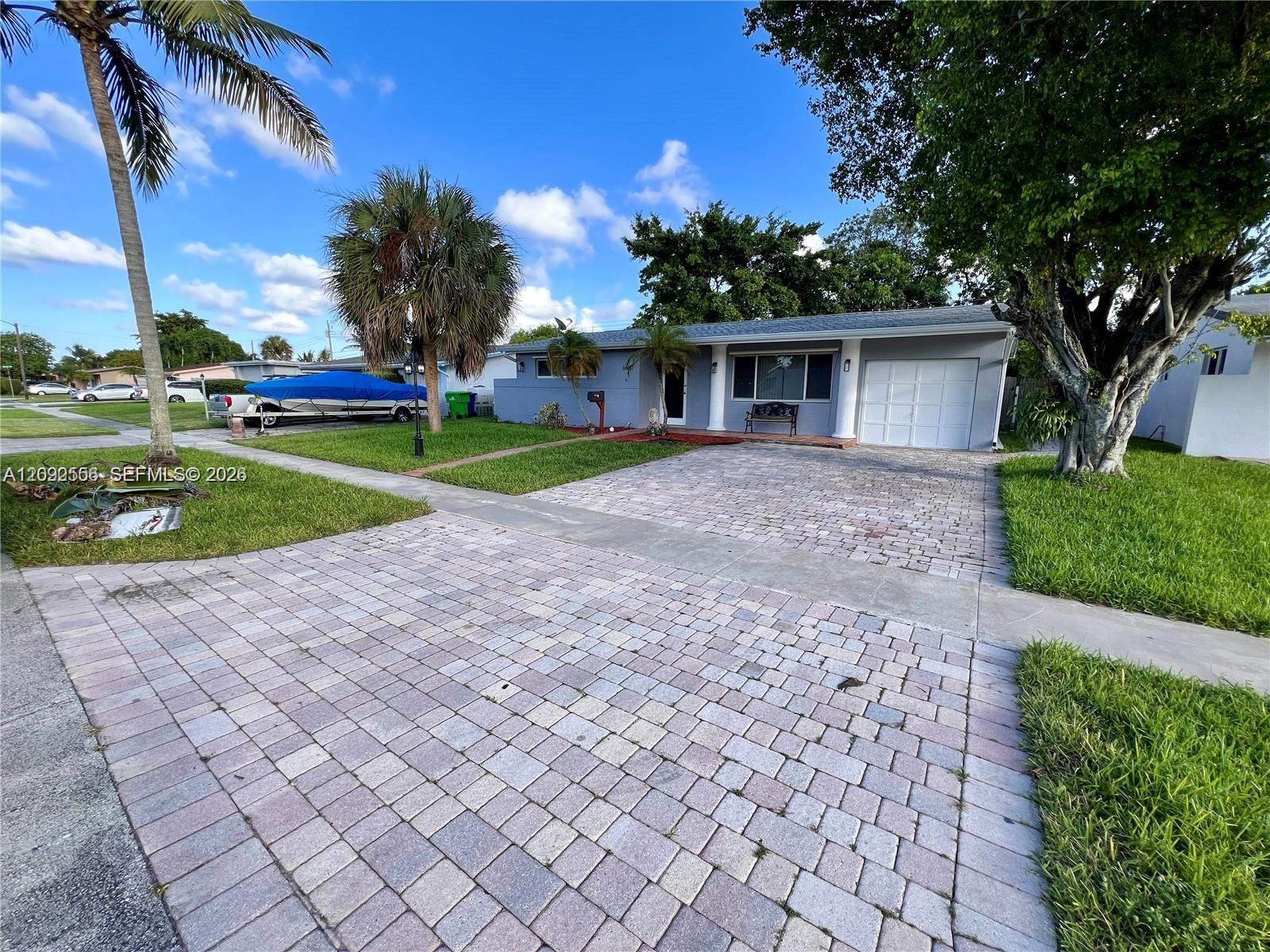 A12092556 Property Photo 4