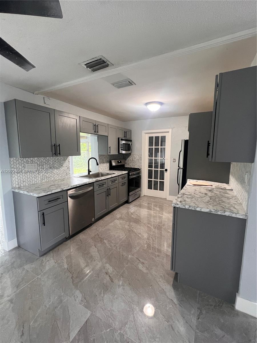 A12092556 Property Photo 5