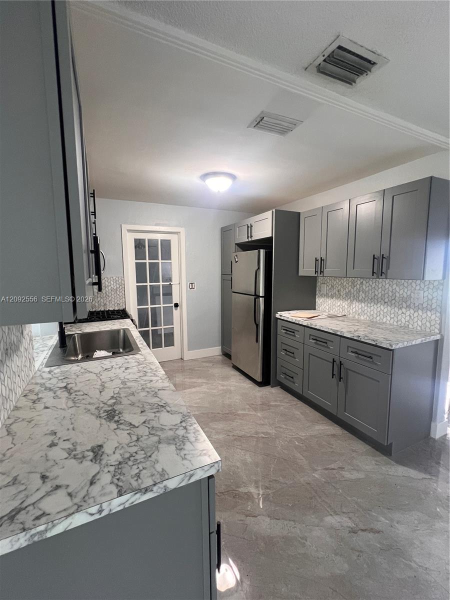 A12092556 Property Photo 7