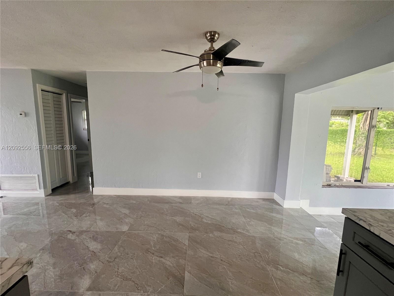 A12092556 Property Photo 8