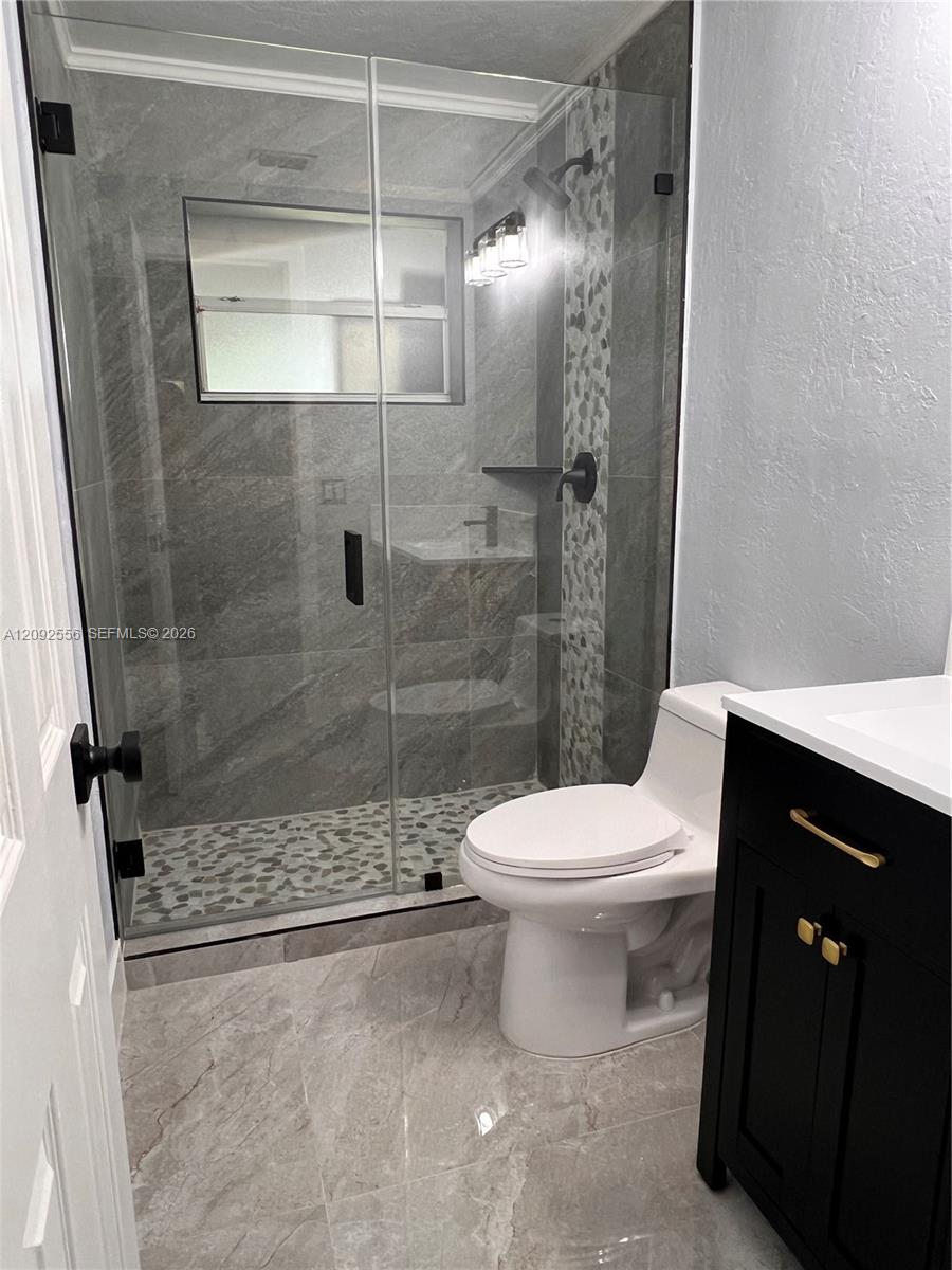 A12092556 Property Photo 14