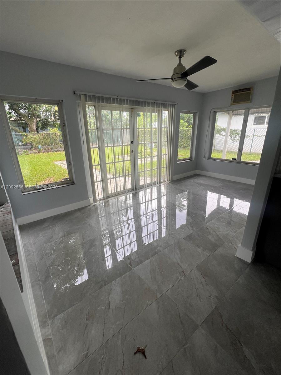 A12092556 Property Photo 15