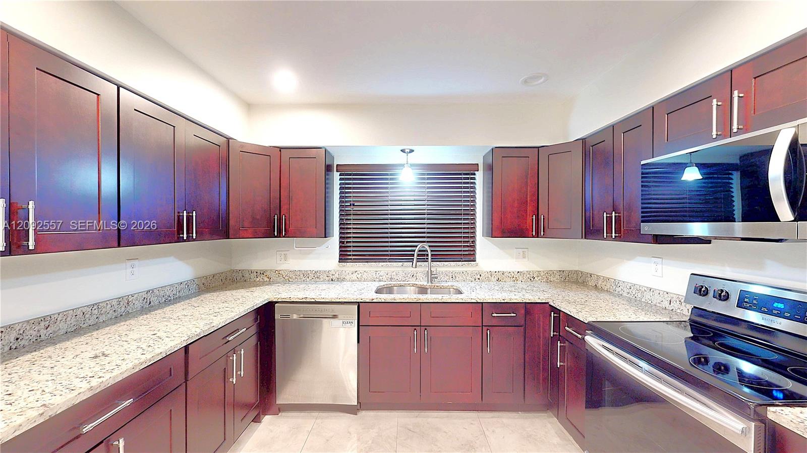 650 E Evanston Circle Property Photo 10