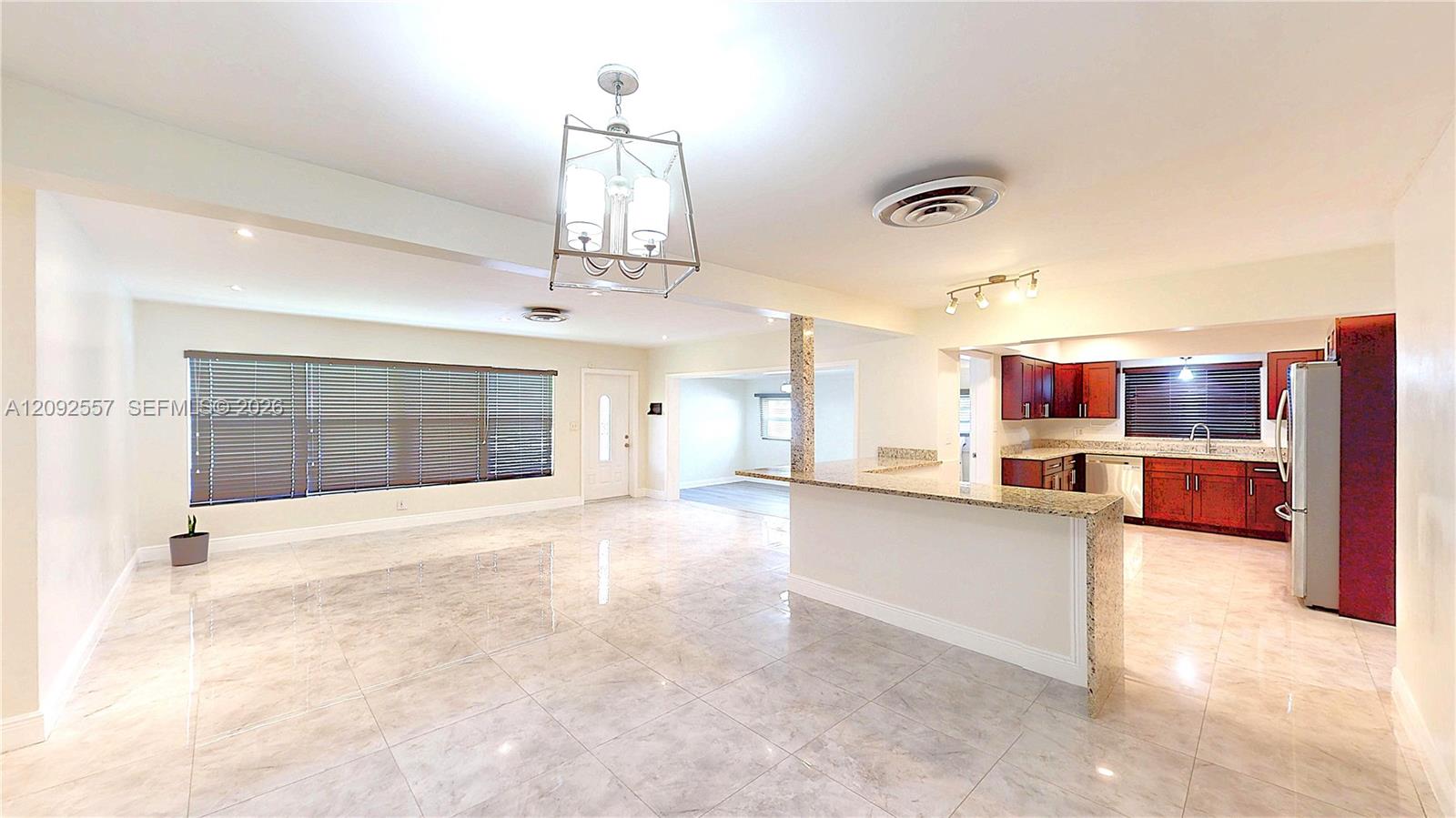 650 E Evanston Circle Property Photo 13
