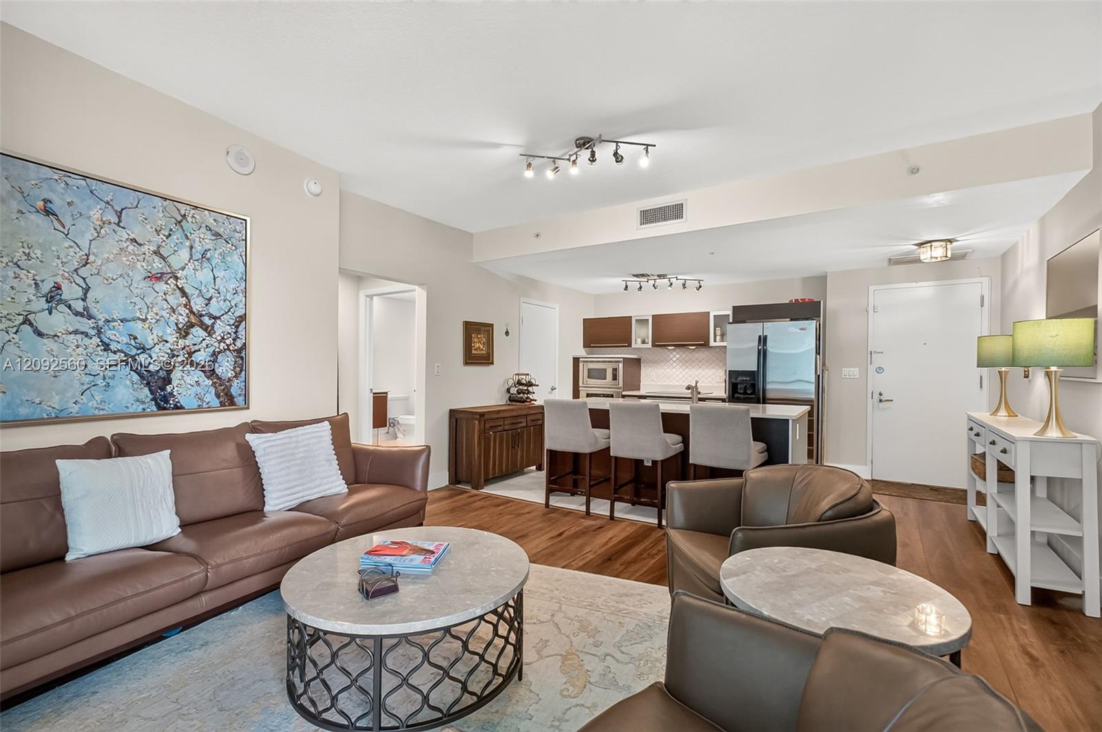 1900 N Bayshore Drive 2717 Property Photo 1