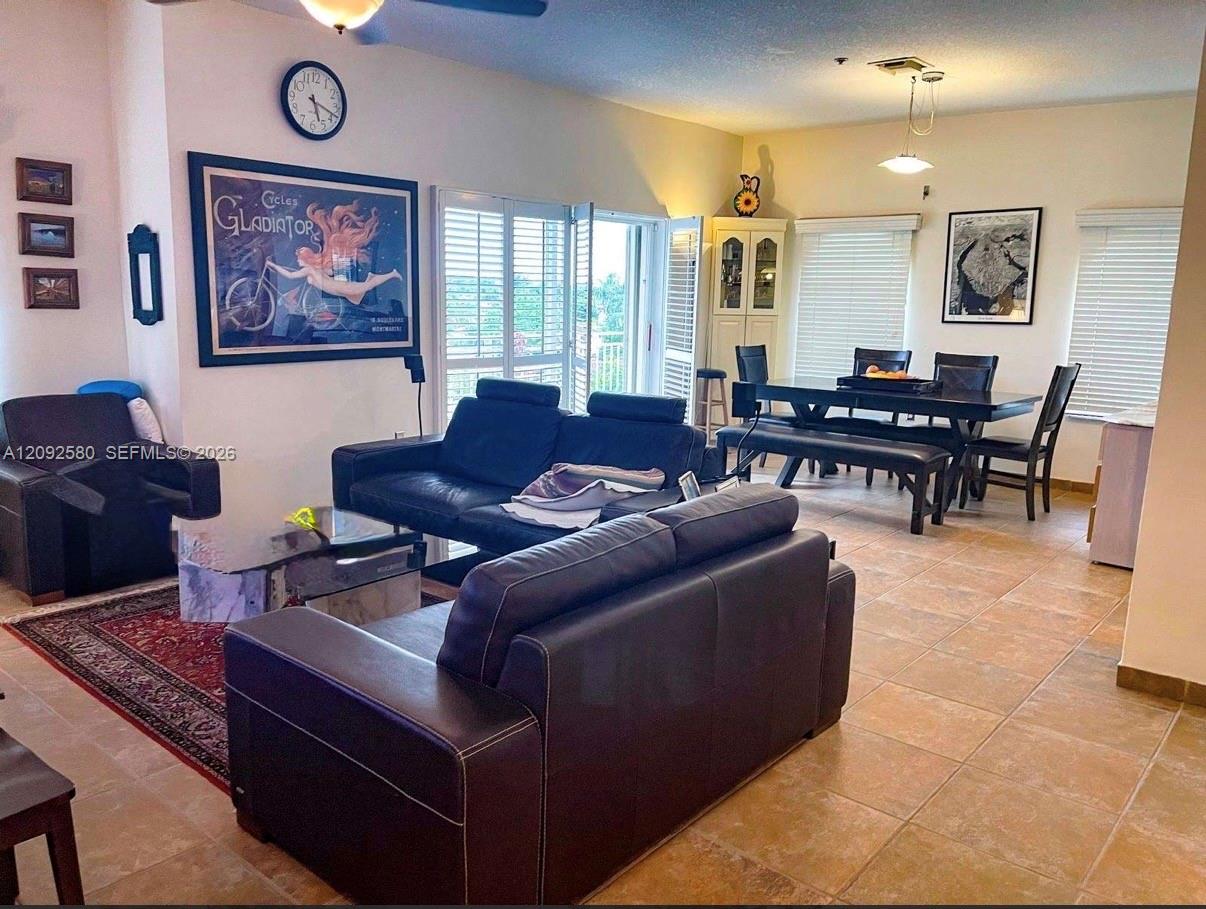 9008 Collins Avenue 402 Property Photo 12
