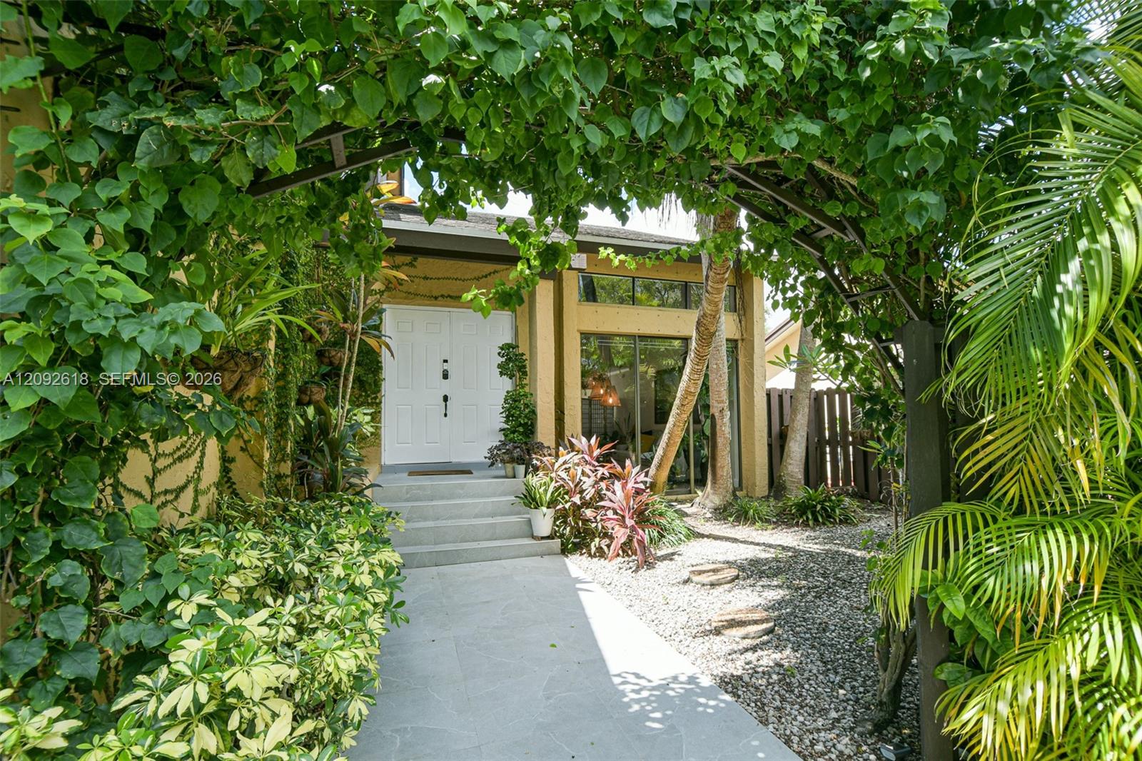 11624 Sw 135th Place Property Photo 1