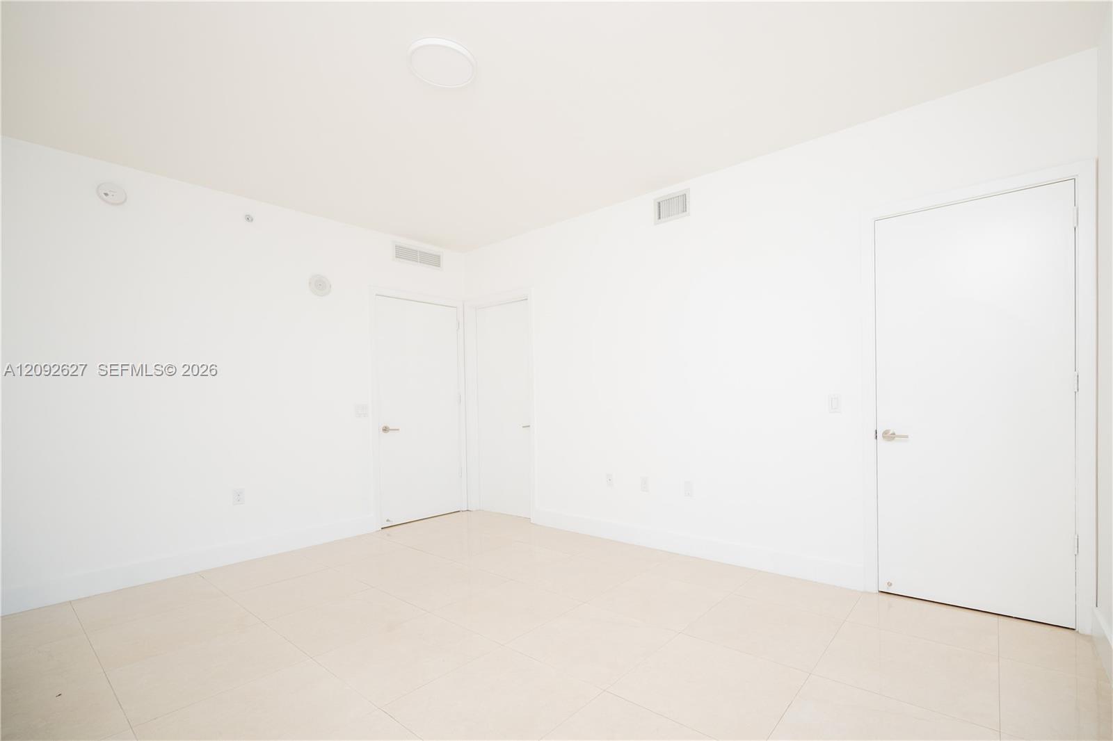 201 Sw 17th Road 701 Property Photo 10