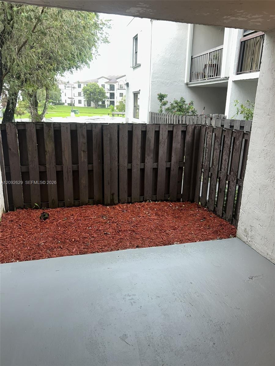 9431 Fontainebleau Boulevard 101 Property Photo 2
