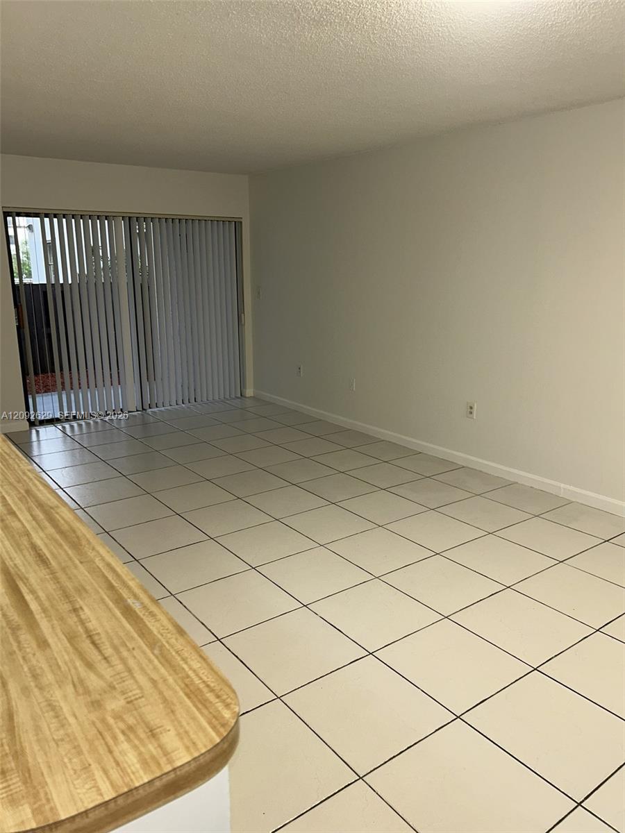 9431 Fontainebleau Boulevard 101 Property Photo 4