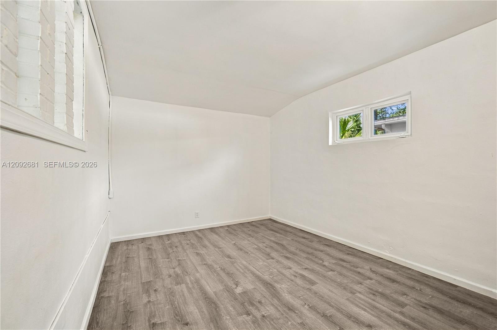 108 Se 17th Avenue Property Photo 33