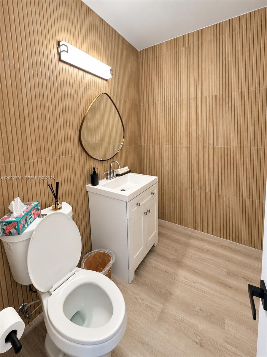 5801 Sw 40th Street B Property Photo 5