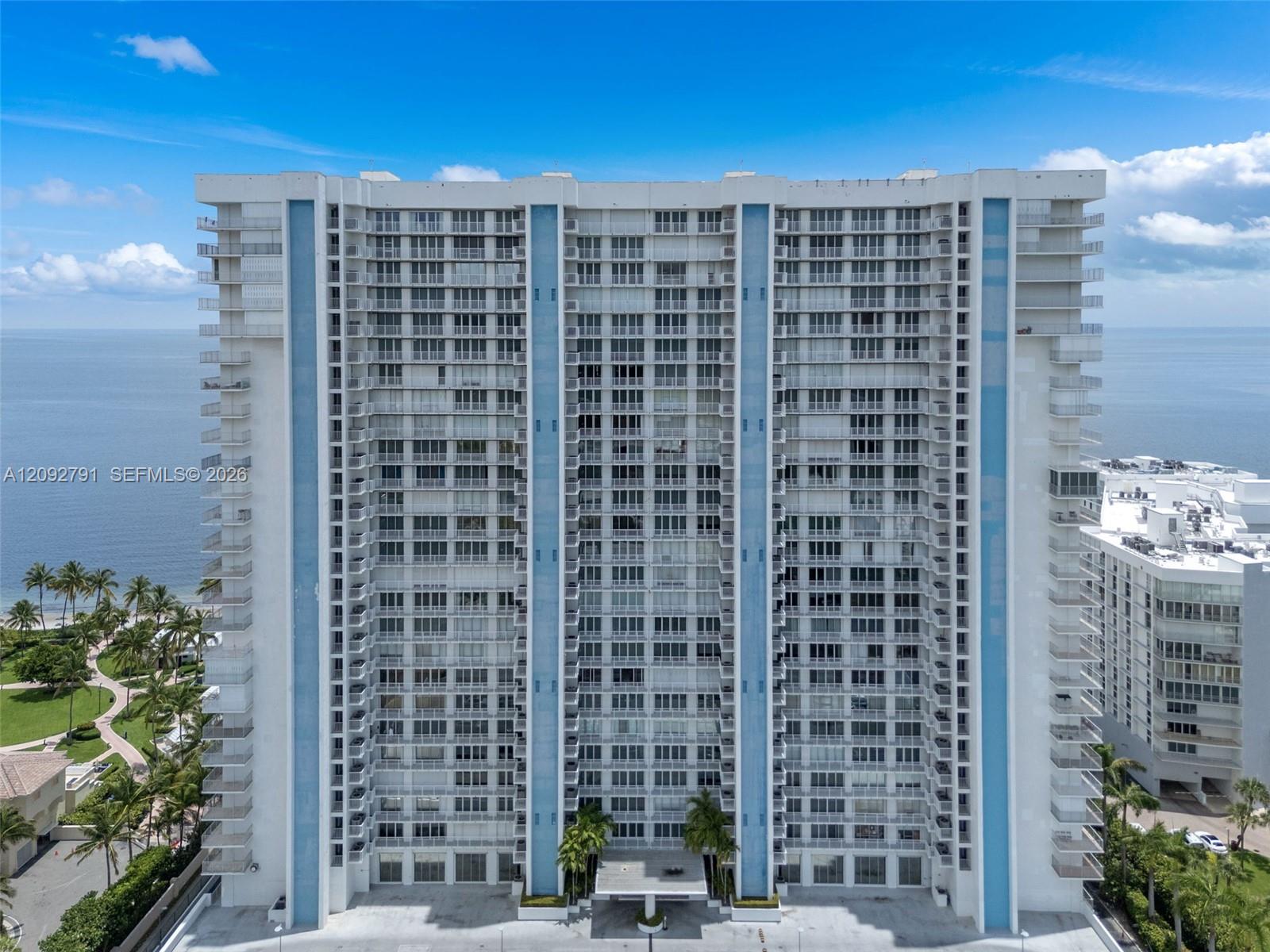 881 Ocean Drive 20e Property Photo 1