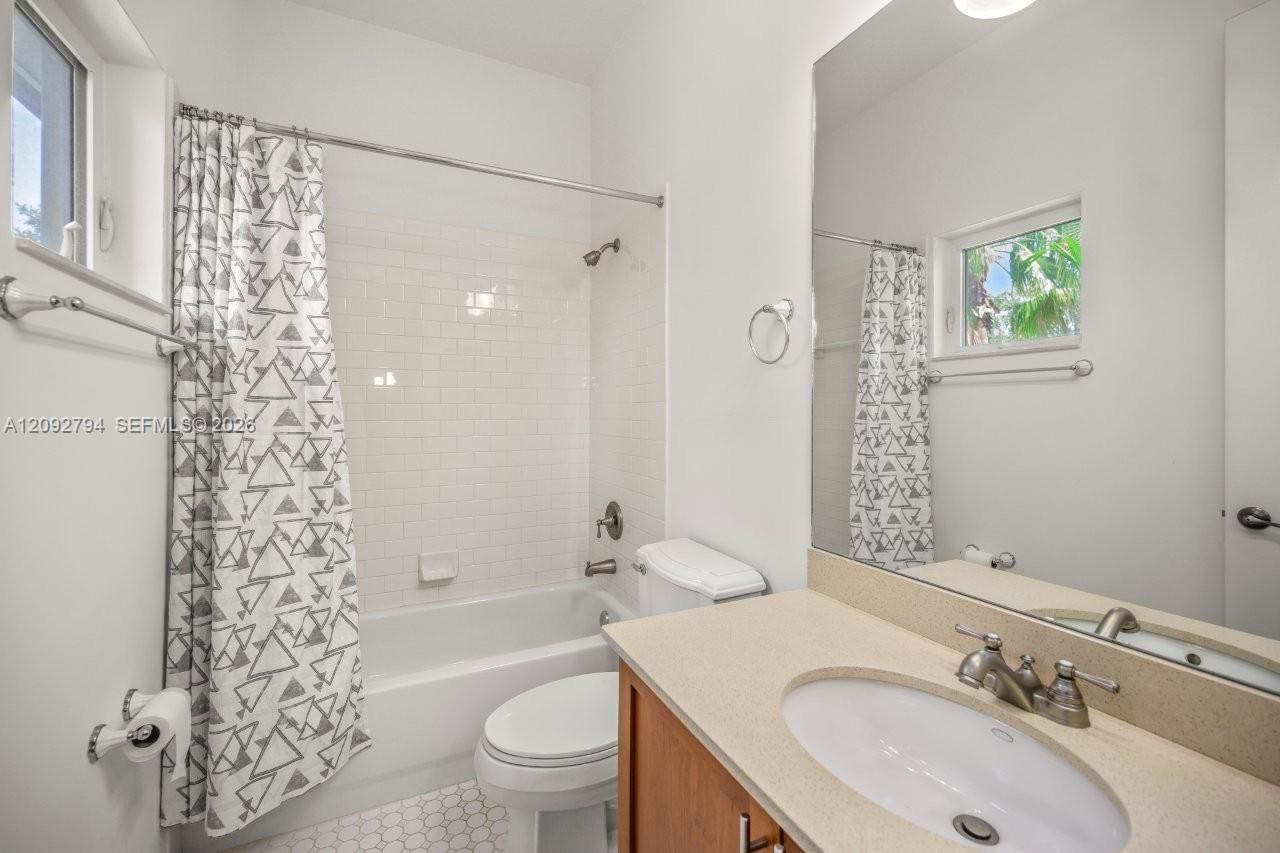 341 Sw 13th Terrace 341 Property Photo 12