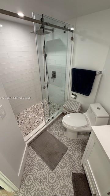5880 Collins Avenue 1104 Property Photo 7
