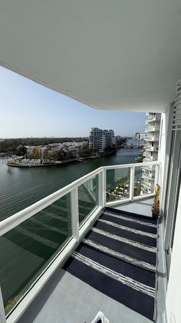 5880 Collins Avenue 1104 Property Photo 15