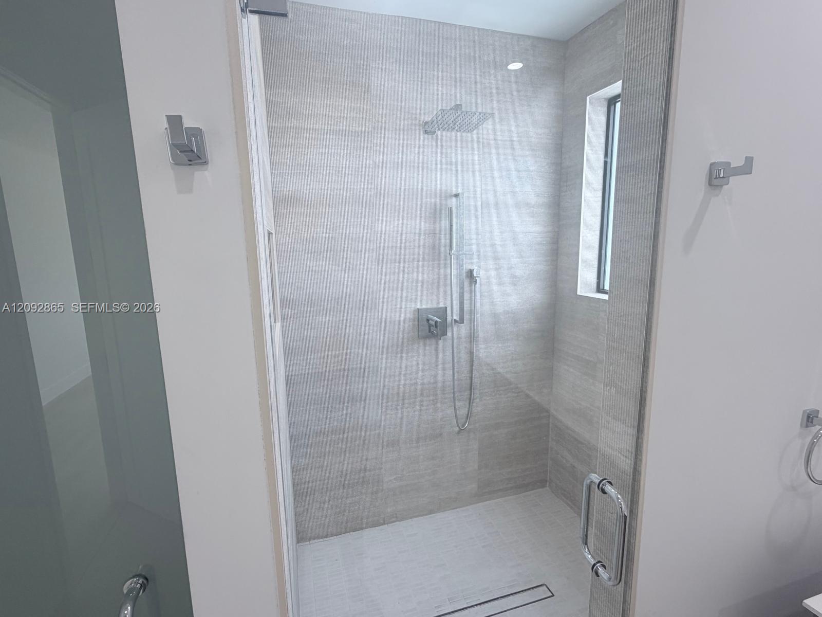 A12092865 Property Photo 16