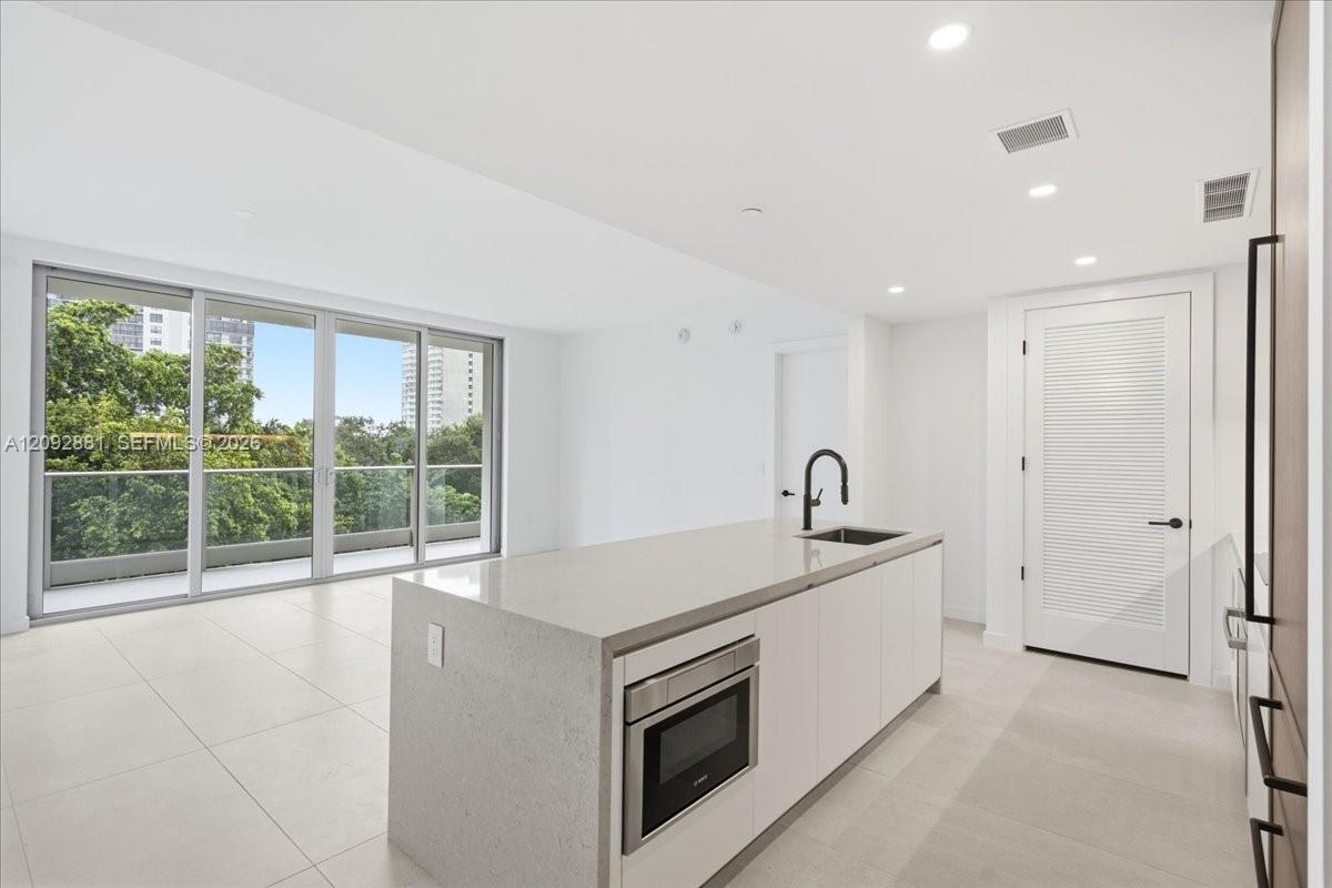 2200 Brickell Avenue 301 Property Photo 1