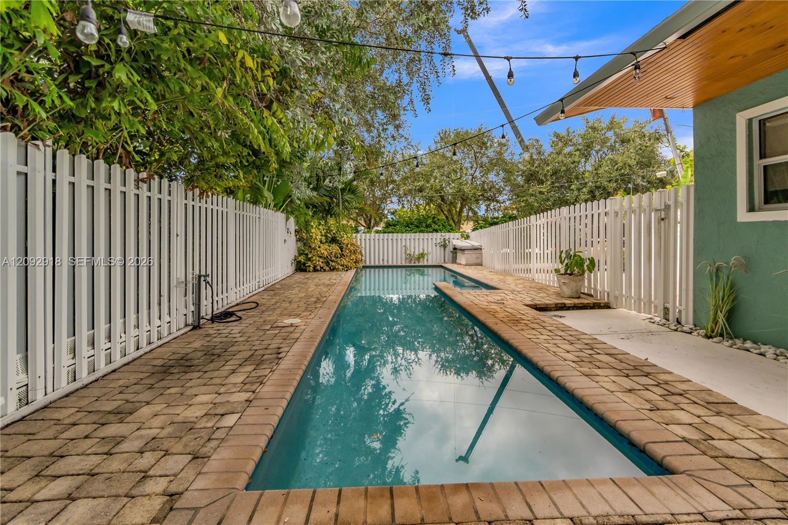 663 Ponce De Leon Drive 2 Property Photo 6