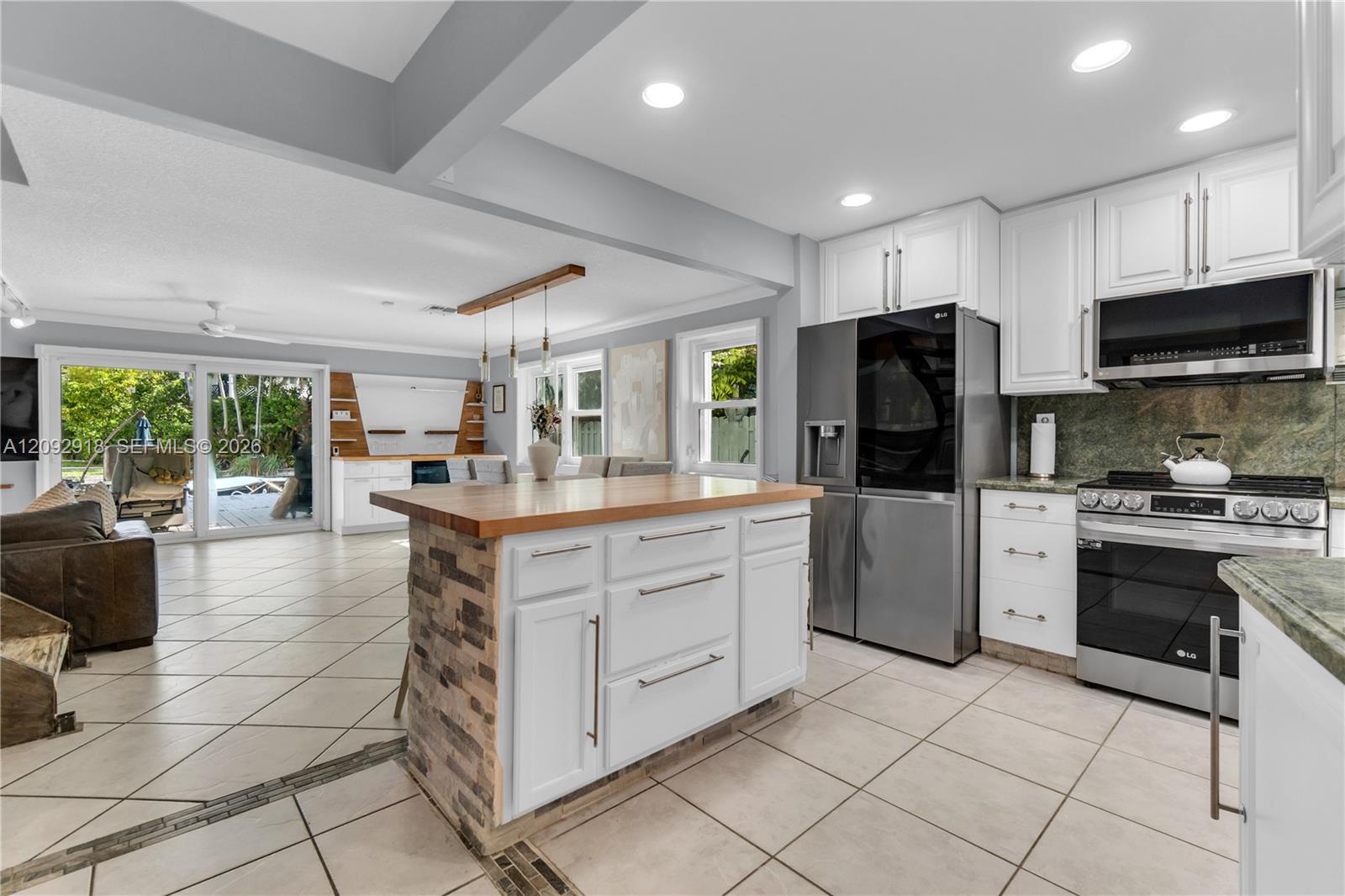663 Ponce De Leon Drive 2 Property Photo 14