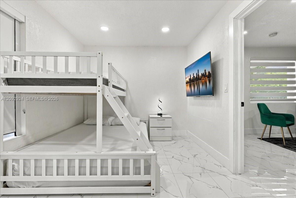 2388 Nw 33rd Street Property Photo 7