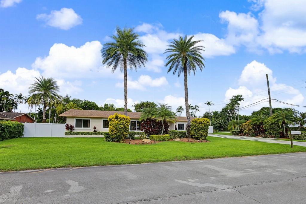 12804 Sw 94th Place Property Photo 1