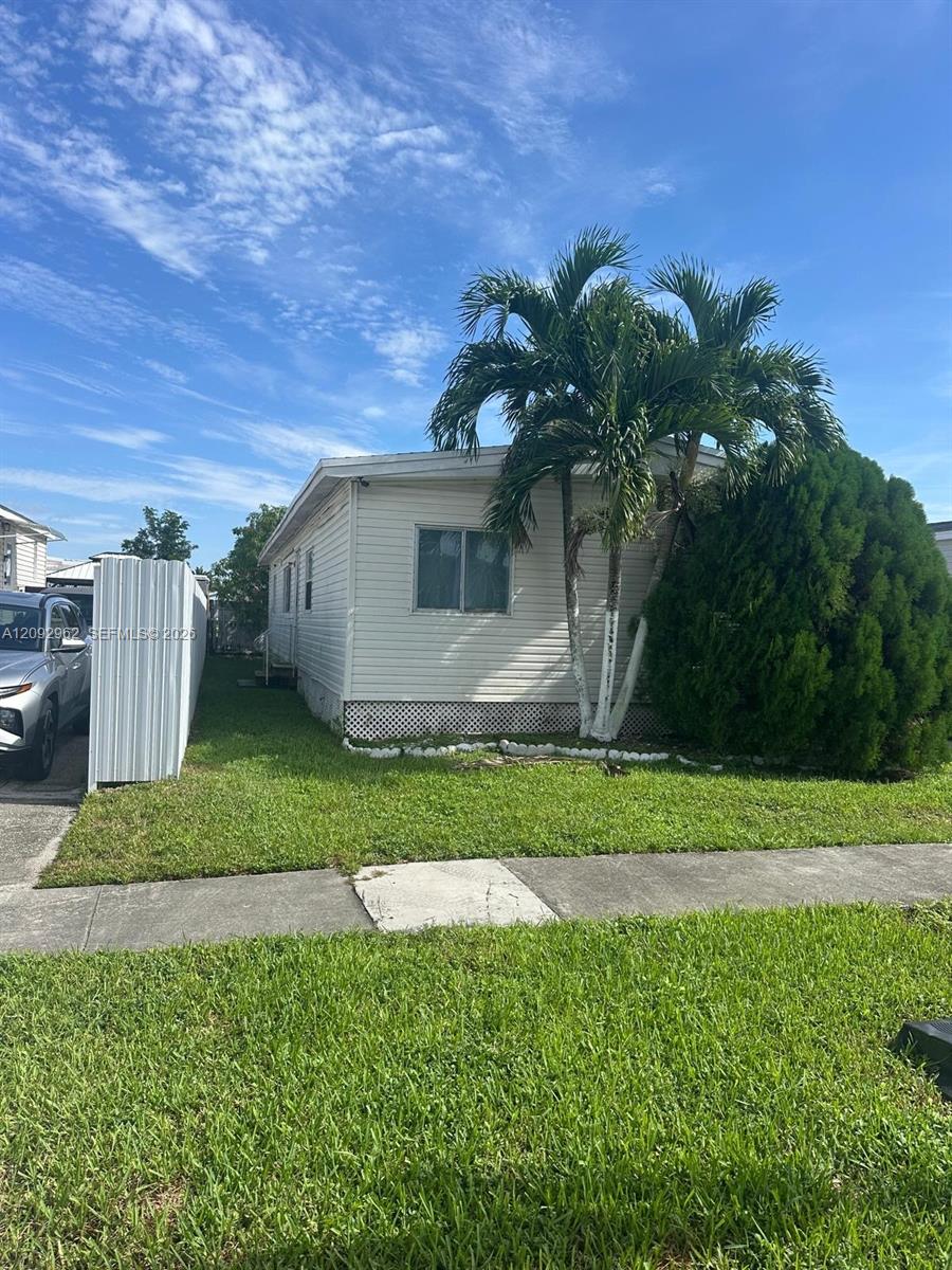21551 NW 3rd Place Property Photo 1