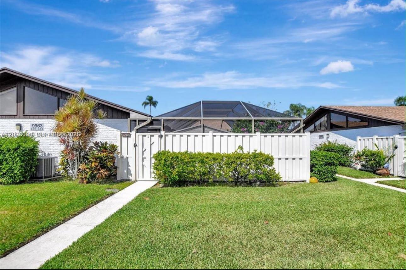 A12093000 Property Photo 1