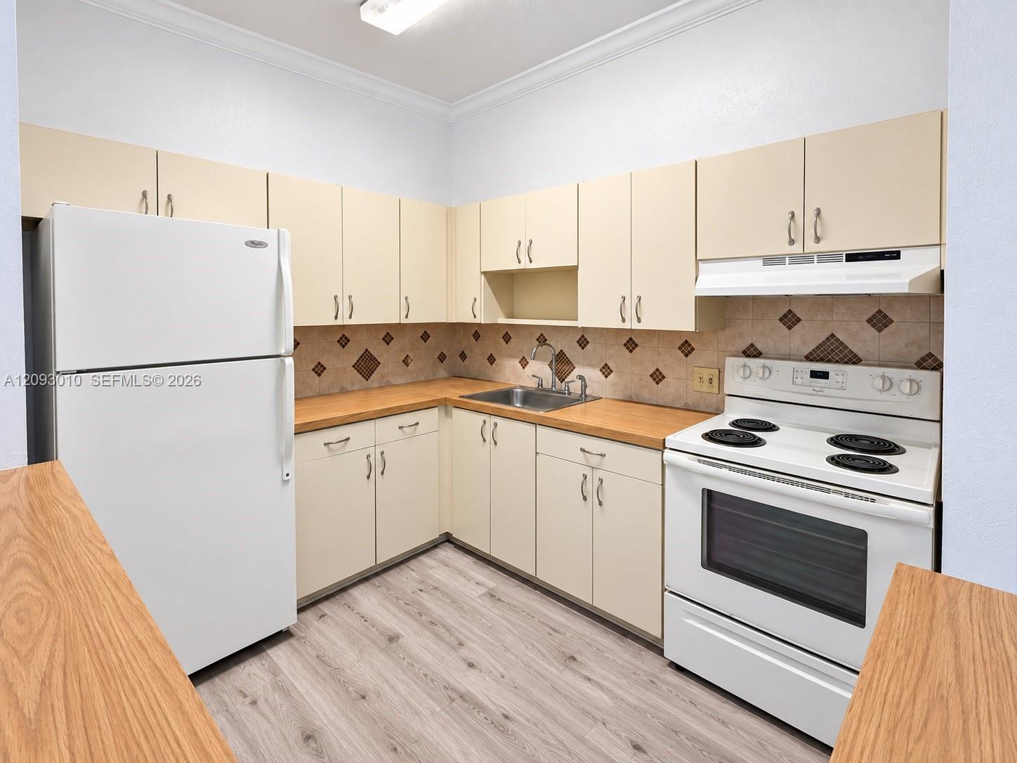 9731 Hammocks Boulevard 204b Property Photo 3