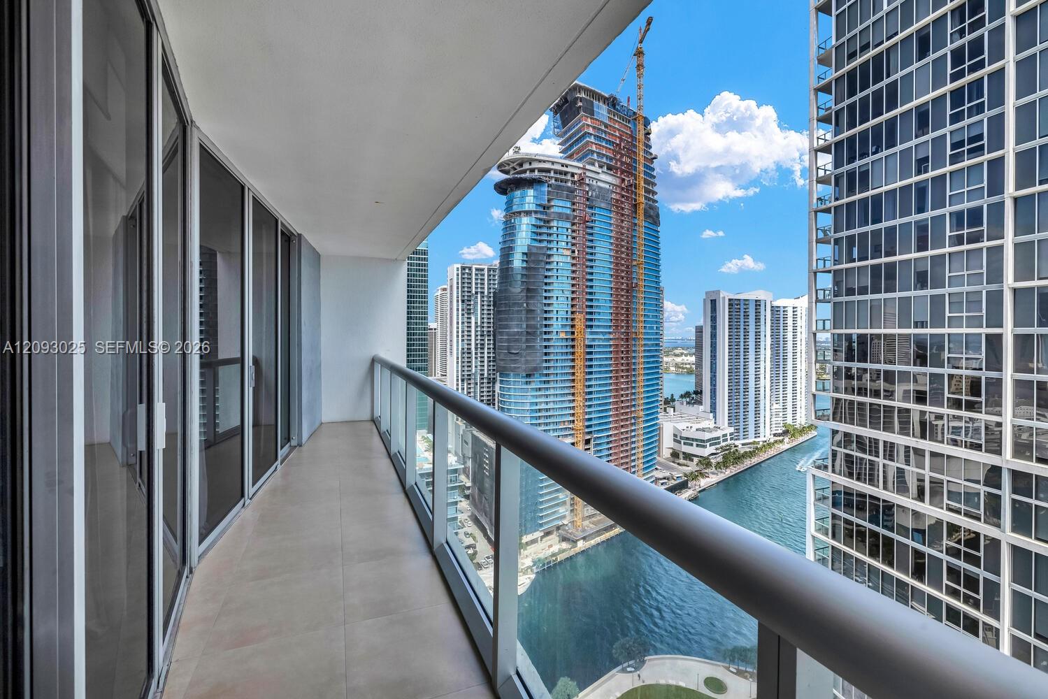 485 Brickell Avenue 3201 Property Photo 1