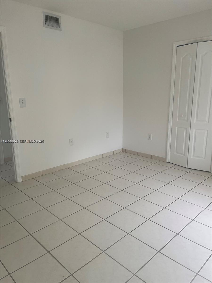 A12093054 Property Photo 6
