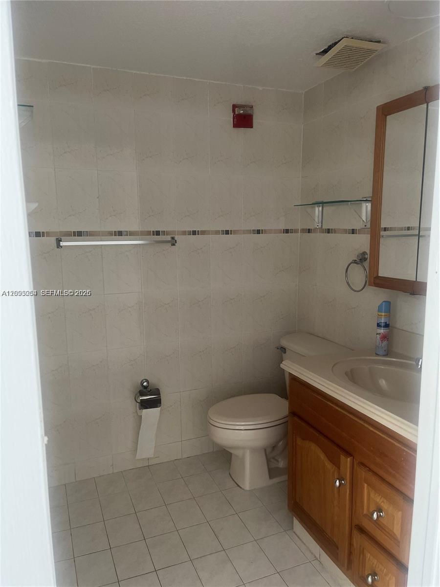 A12093054 Property Photo 10