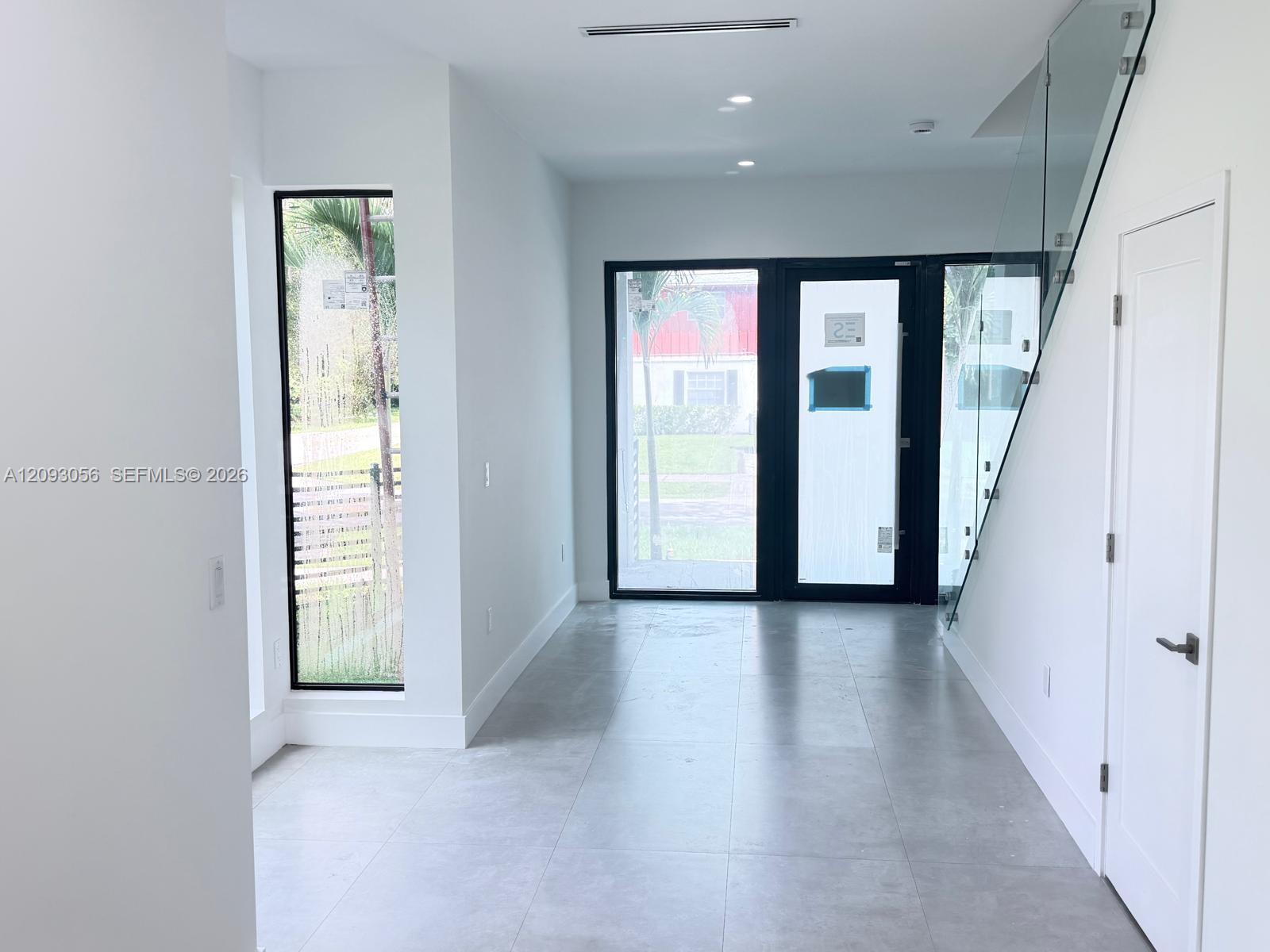 A12093056 Property Photo 11