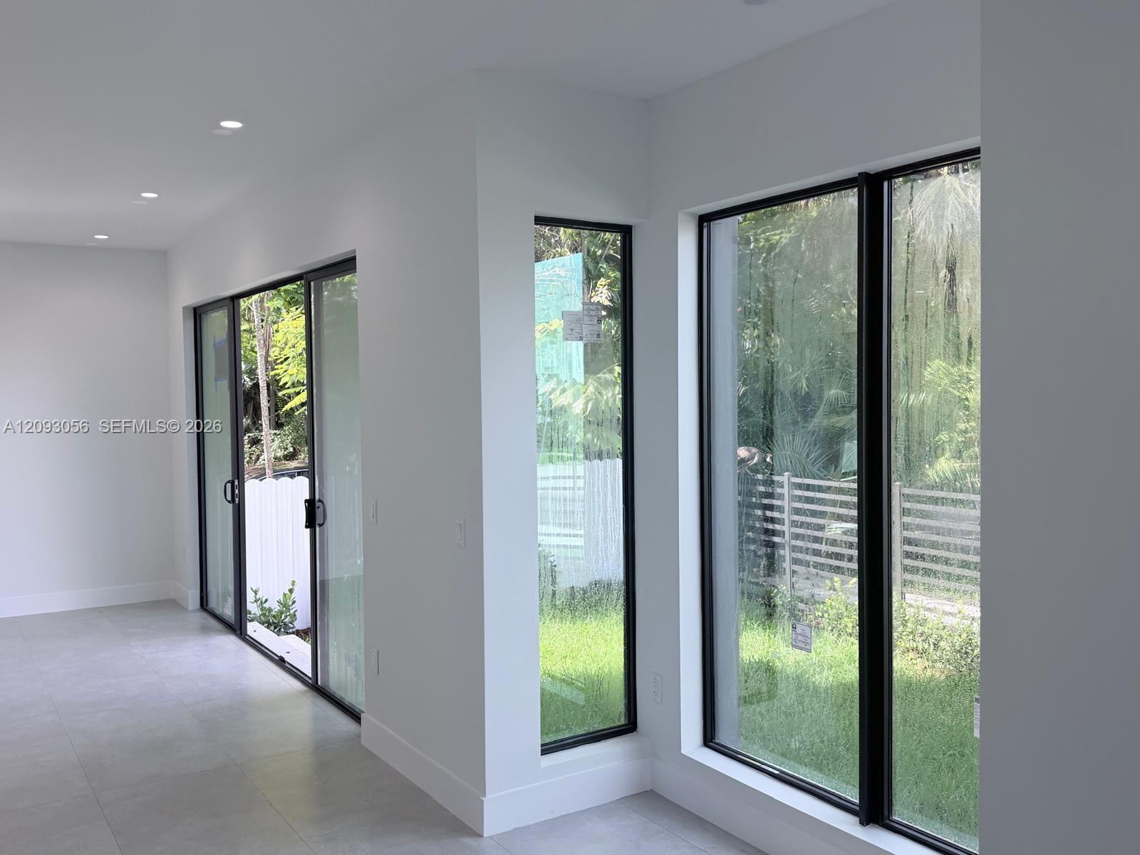 A12093056 Property Photo 12