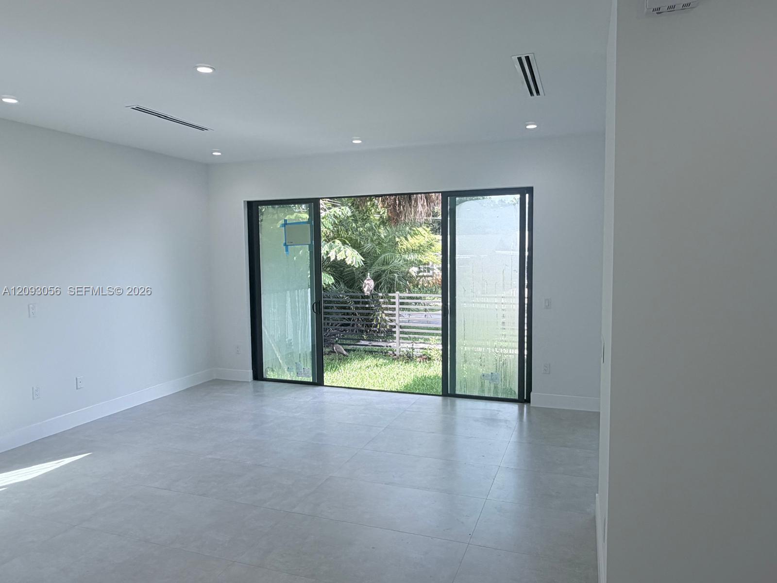 A12093056 Property Photo 13