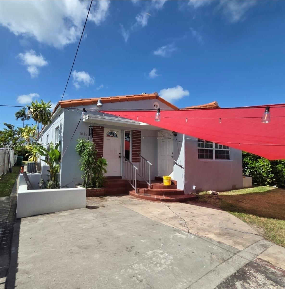 1619 NW 27 Street REAR Property Photo 1